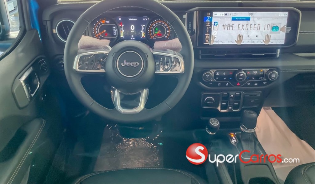 2025 Jeep Wrangler Unlimited Sahara — foto 8 / 11