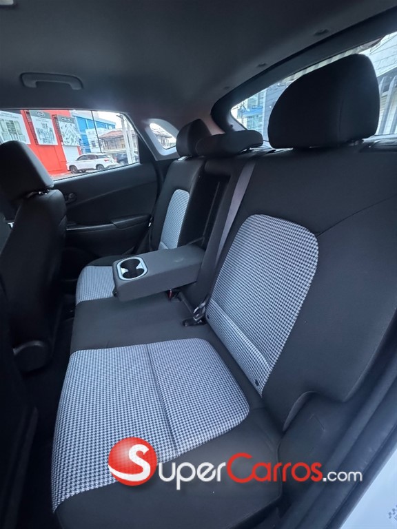 2023 Hyundai KONA — foto 10 / 12