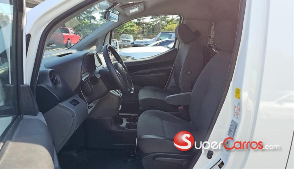 2021 Nissan NV 200 — foto 2 / 5