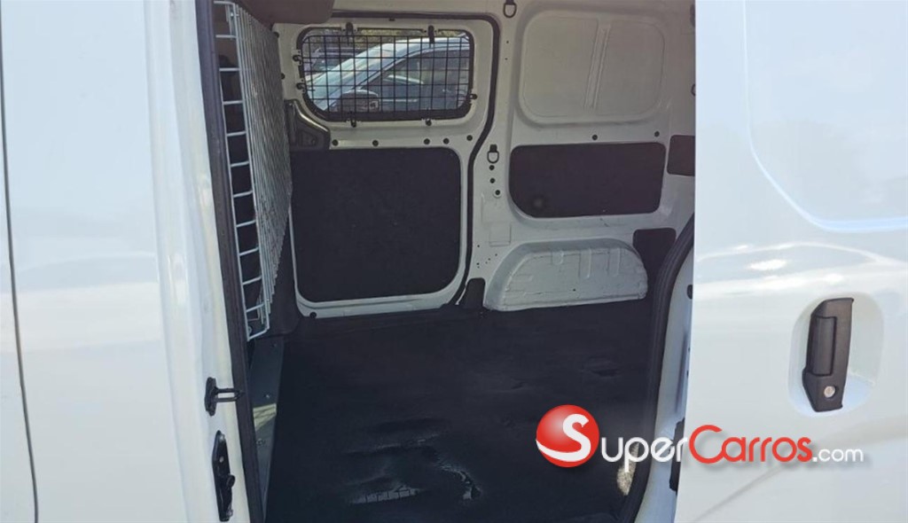 2021 Nissan NV 200 — foto 3 / 5