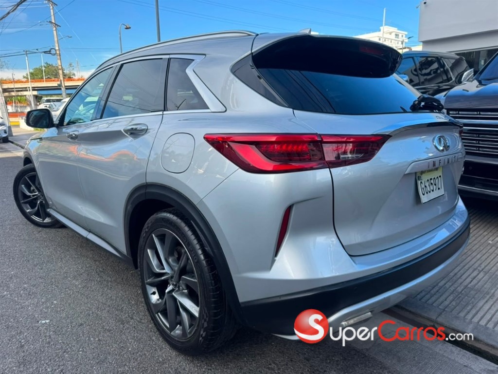 2022 Infiniti QX-50 Essential — foto 6 / 12