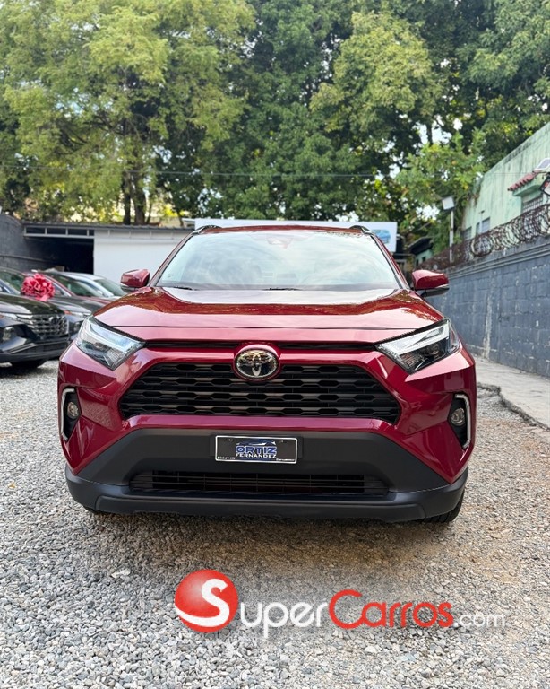 2023 Toyota RAV4 XLE PLUS — foto 3 / 9