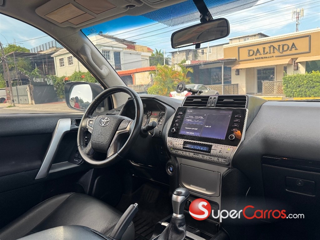 2023 Toyota Land Cruiser Prado TXL — foto 9 / 12