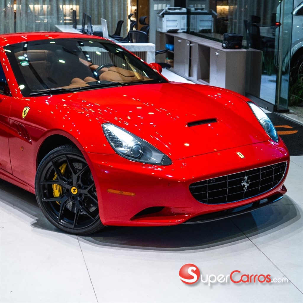 2012 Ferrari California — foto 3 / 10