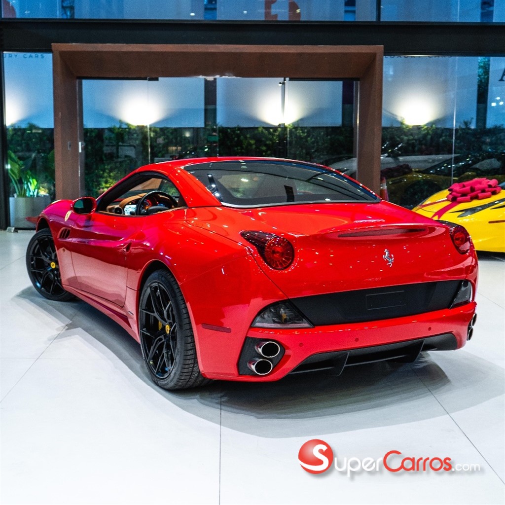 2012 Ferrari California — foto 5 / 10