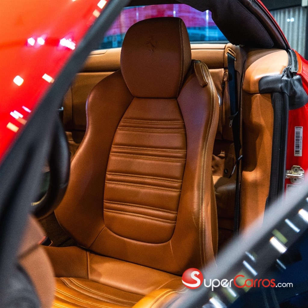 2012 Ferrari California — foto 8 / 10