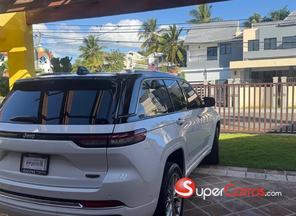 2022 Jeep Grand Cherokee SUMMIT — foto 3 / 12