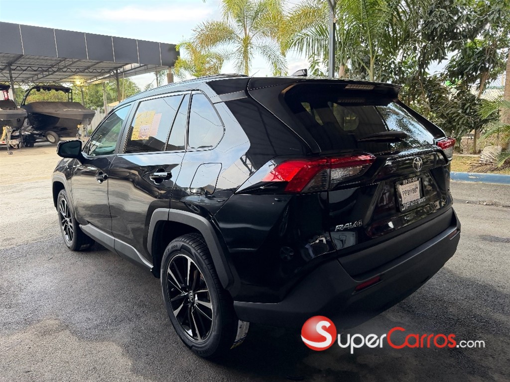 2022 Toyota RAV4 LE PLUS — foto 2 / 5