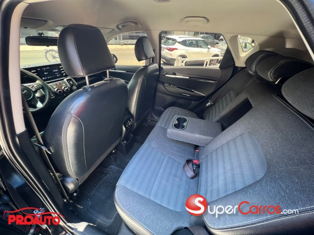 2022 Kia Sonet FULL — foto 8 / 10