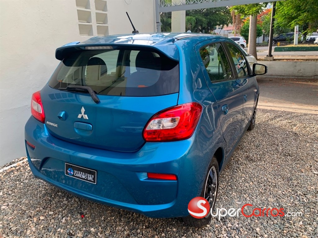2020 Mitsubishi Motors Mirage ES — foto 4 / 8