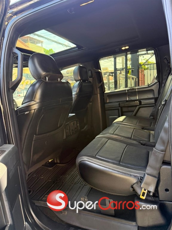 2020 Ford F 150 Raptor SVT — foto 5 / 9