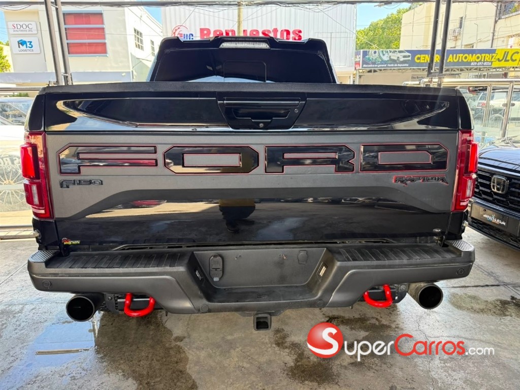 2020 Ford F 150 Raptor SVT — foto 6 / 9