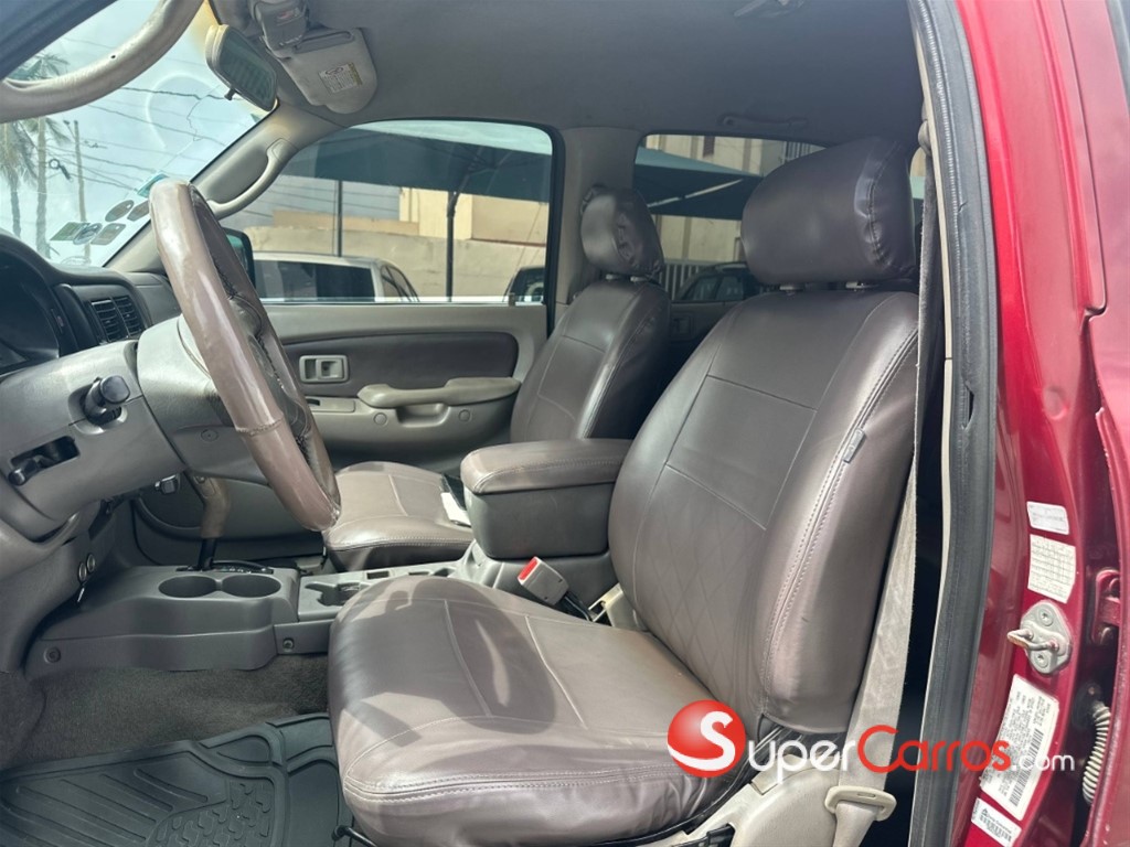 2002 Toyota Tacoma LX — foto 10 / 12