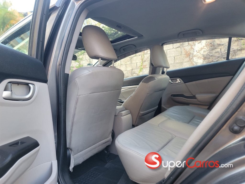 2013 Honda Civic EXL — foto 7 / 12
