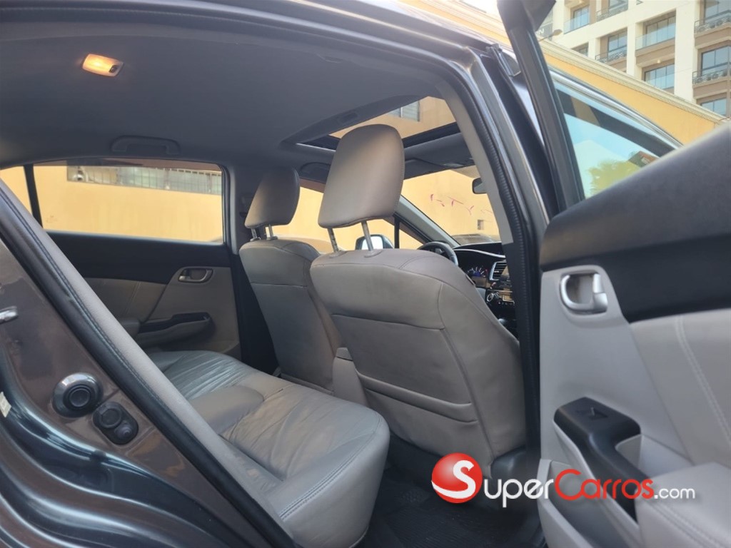 2013 Honda Civic EXL — foto 8 / 12