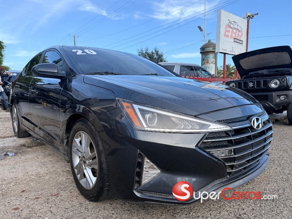 2020 Hyundai Elantra SEL — foto 2 / 8