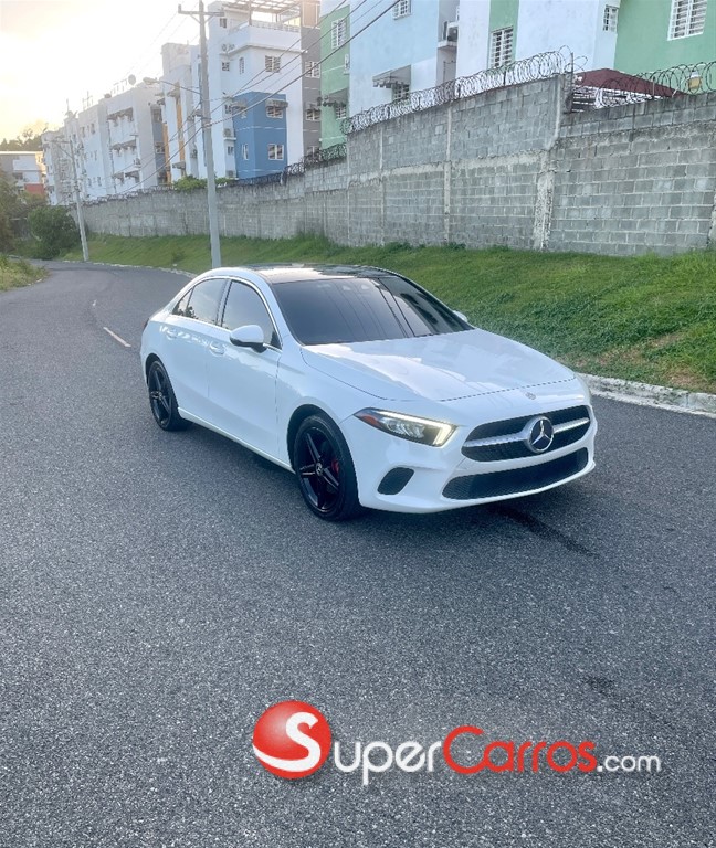 2019 Mercedes-Benz Clase A 220 4Matic — foto 2 / 12