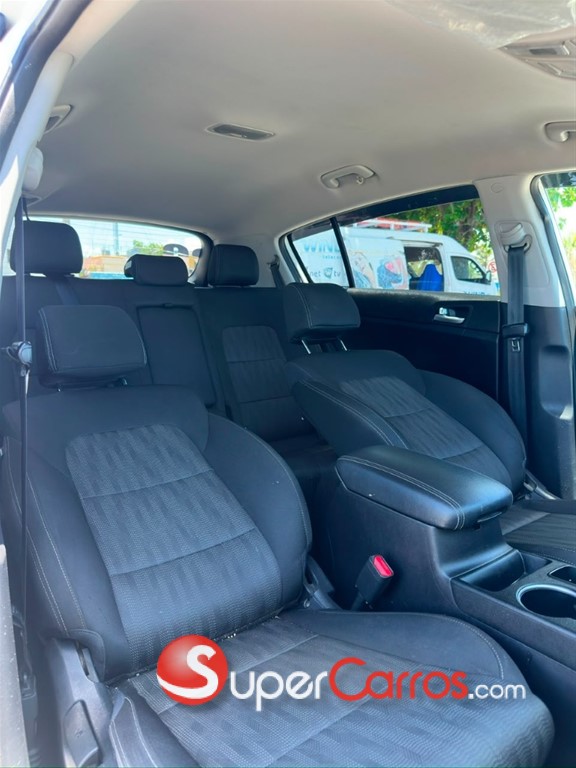 2020 Kia Sportage — foto 9 / 12