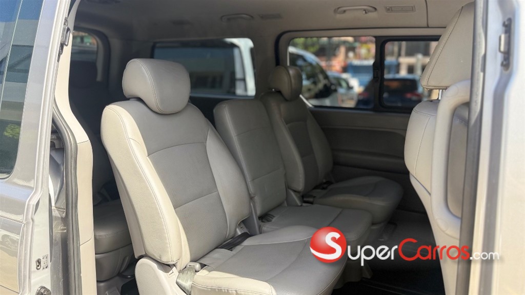 2021 Hyundai Grand Starex — foto 7 / 11