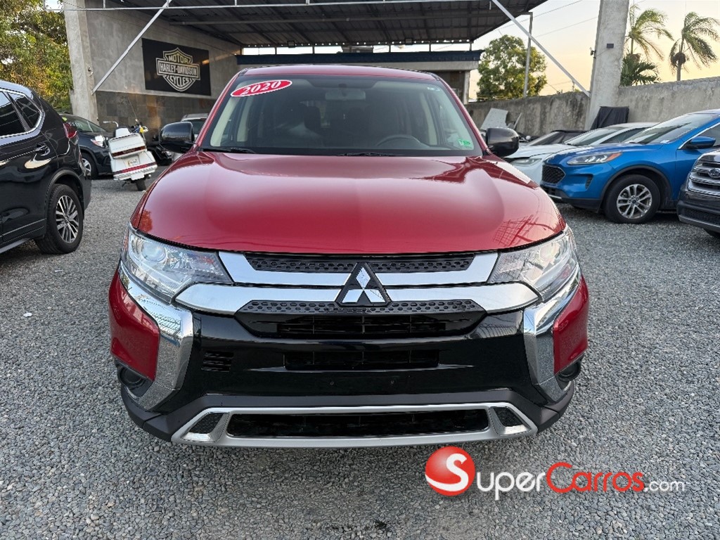 2020 Mitsubishi Motors Outlander — foto 2 / 10