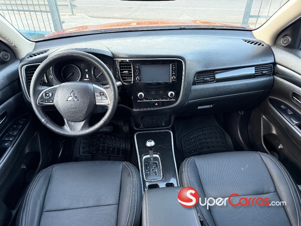 2020 Mitsubishi Motors Outlander — foto 9 / 10