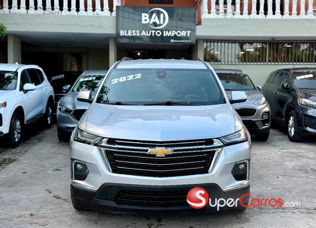 2022 Chevrolet Traverse LT — foto 2 / 12