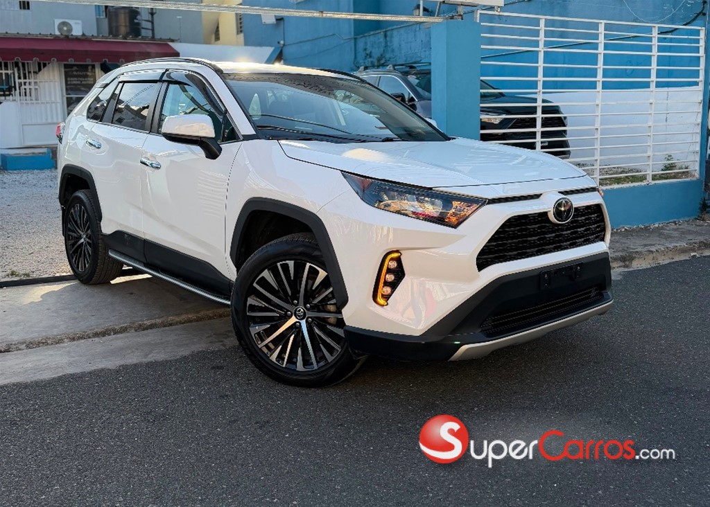 2020 Toyota RAV4 LE PLUS — foto 3 / 8