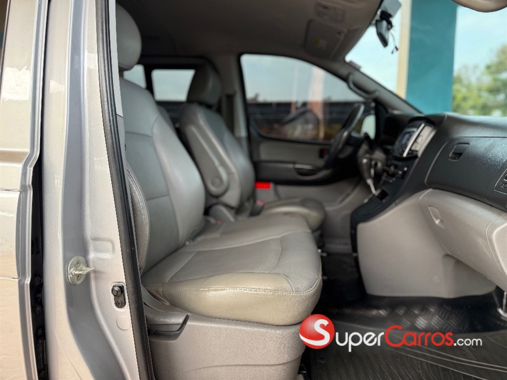 2018 Hyundai Grand Starex — foto 7 / 8