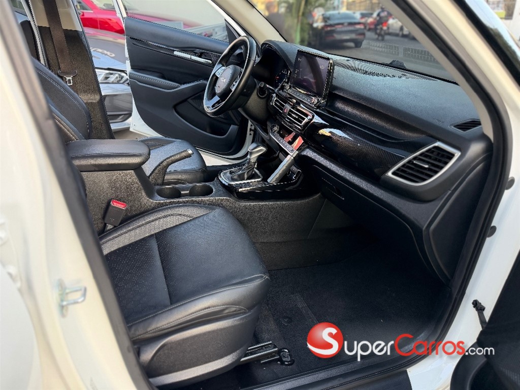 2022 Kia Seltos EX — foto 9 / 12