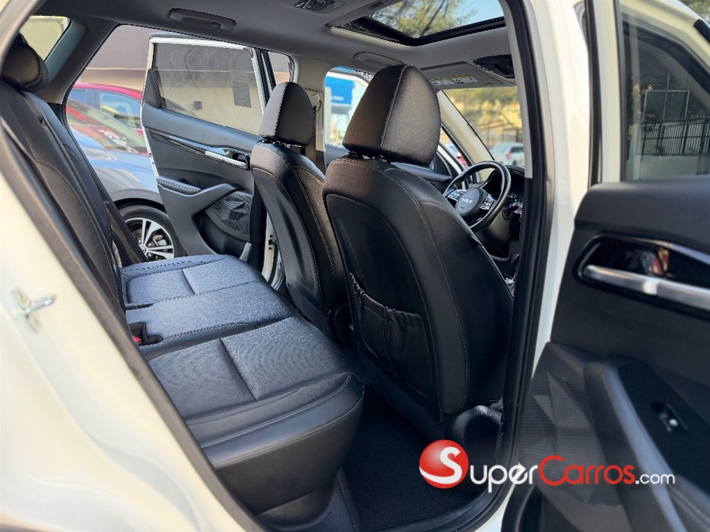2022 Kia Seltos EX — foto 11 / 12