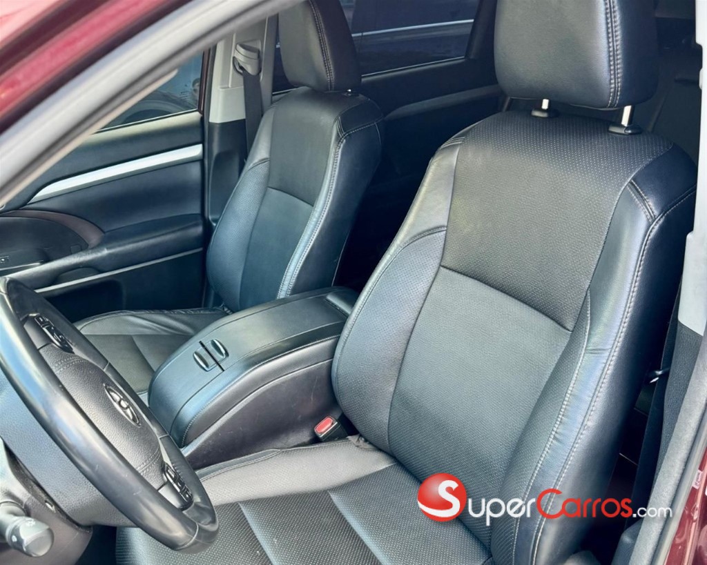 2018 Toyota Highlander LE Plus — foto 5 / 10
