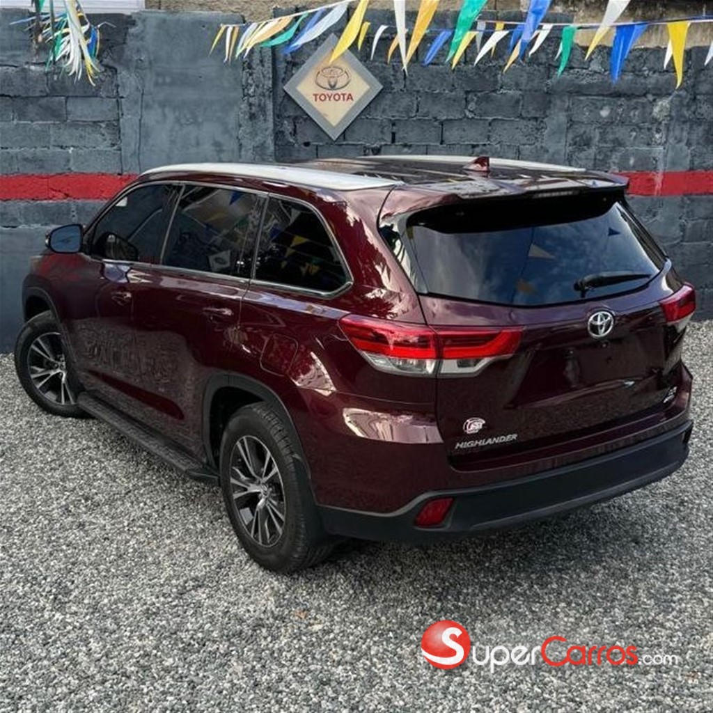 2018 Toyota Highlander LE Plus — foto 6 / 10