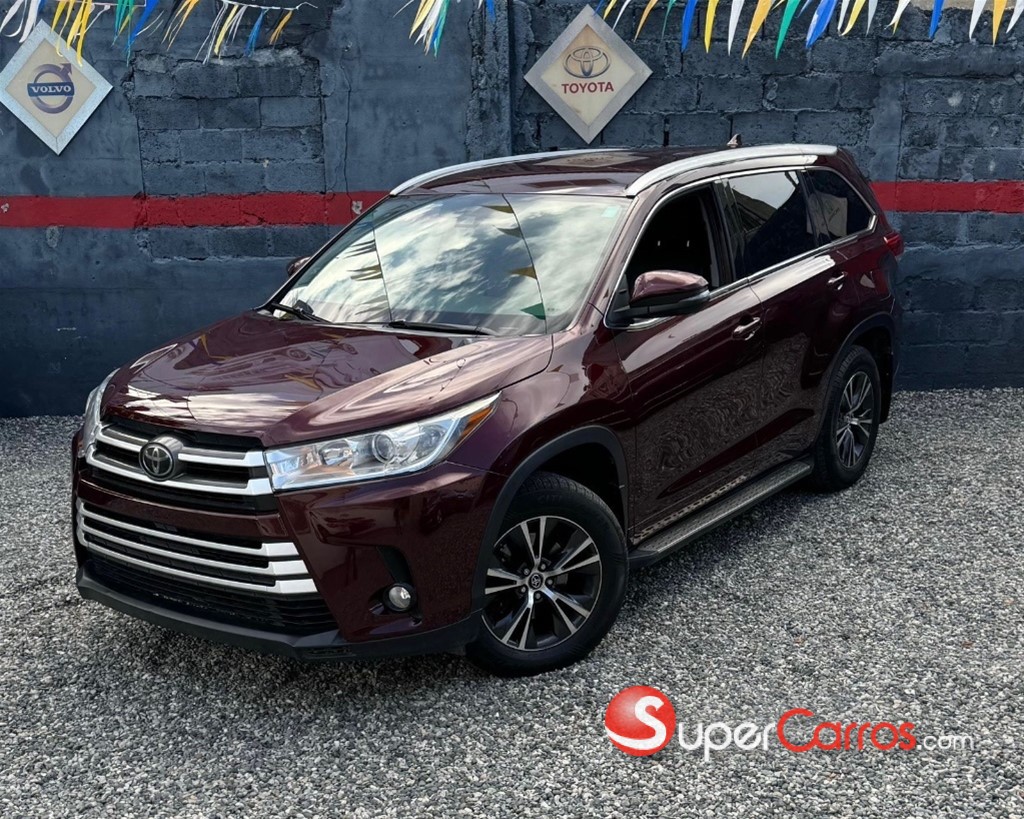 2018 Toyota Highlander LE Plus — foto 8 / 10
