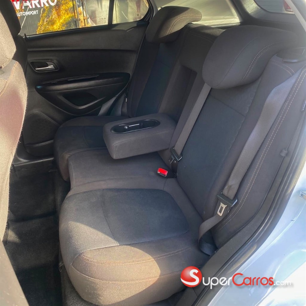 2020 Chevrolet Trax LS — foto 4 / 10