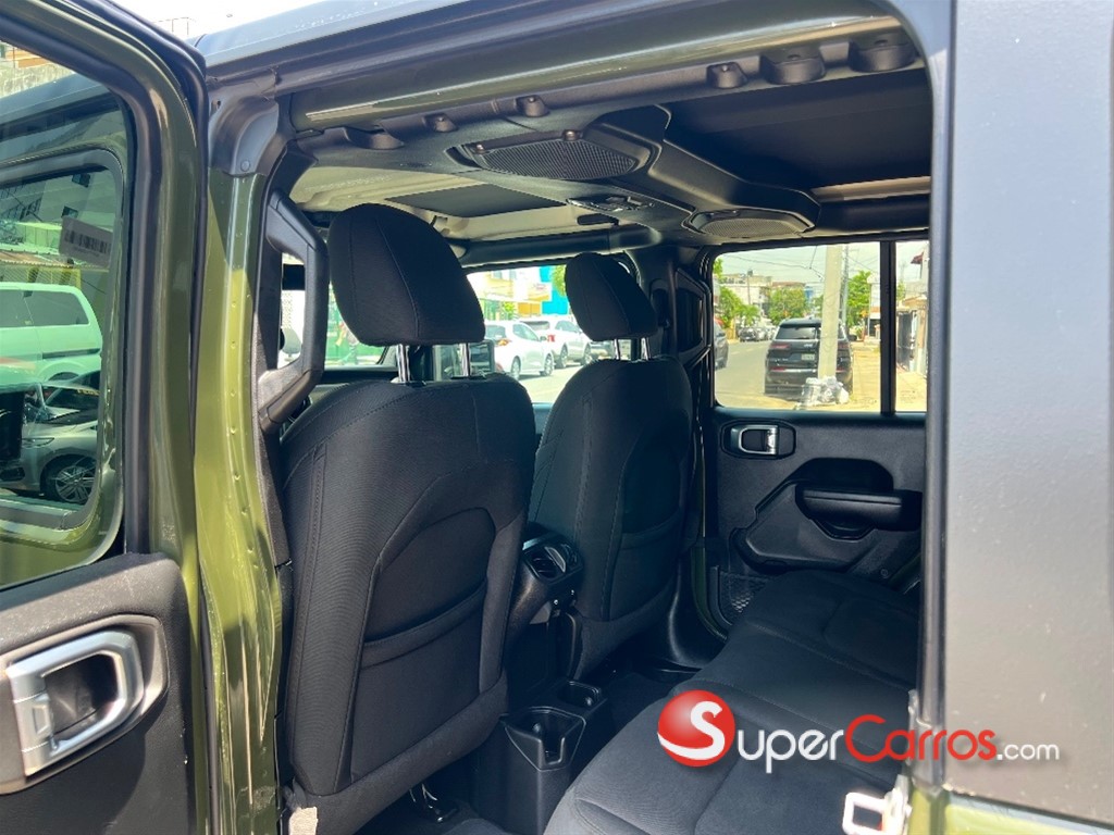 2021 Jeep Wrangler Sport — foto 9 / 12
