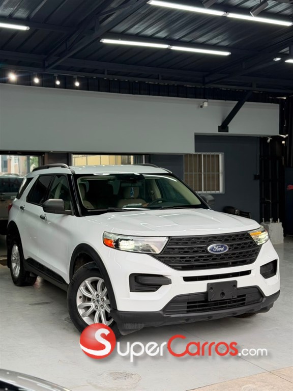 2020 Ford Explorer XLT 4WD — foto 3 / 10