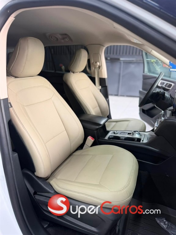 2020 Ford Explorer XLT 4WD — foto 10 / 10