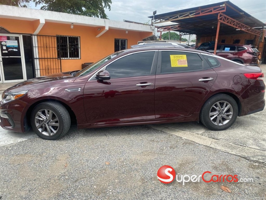 2020 Kia Optima LX — foto 3 / 7