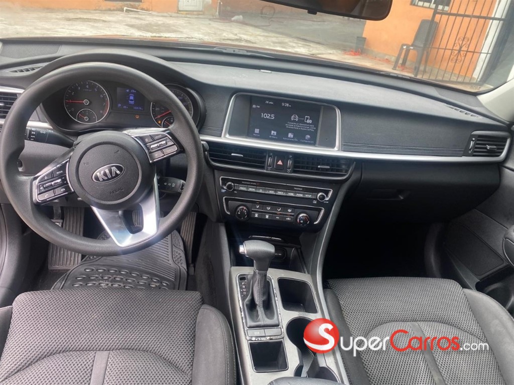 2020 Kia Optima LX — foto 5 / 7