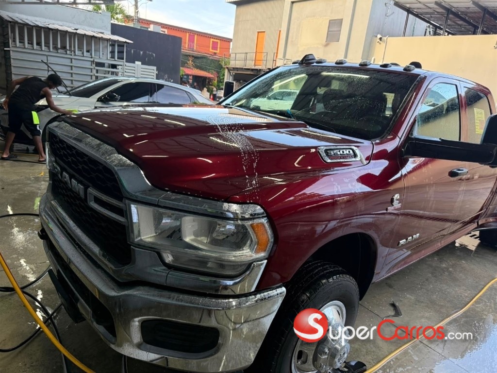 2021 Dodge Ram 3500 — foto 3 / 7