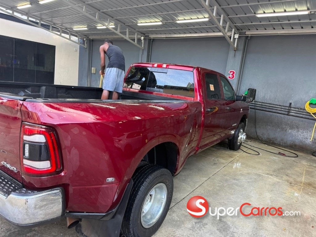 2021 Dodge Ram 3500 — foto 5 / 7