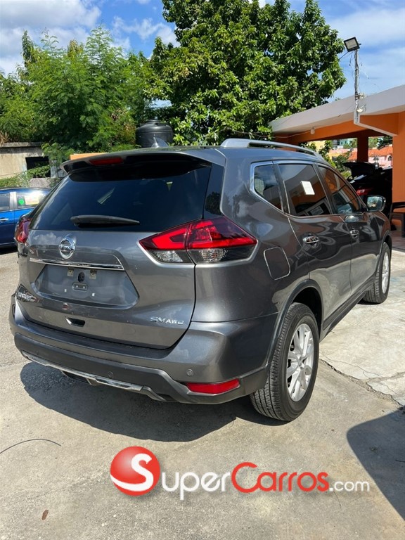 2020 Nissan Rogue S — foto 3 / 5