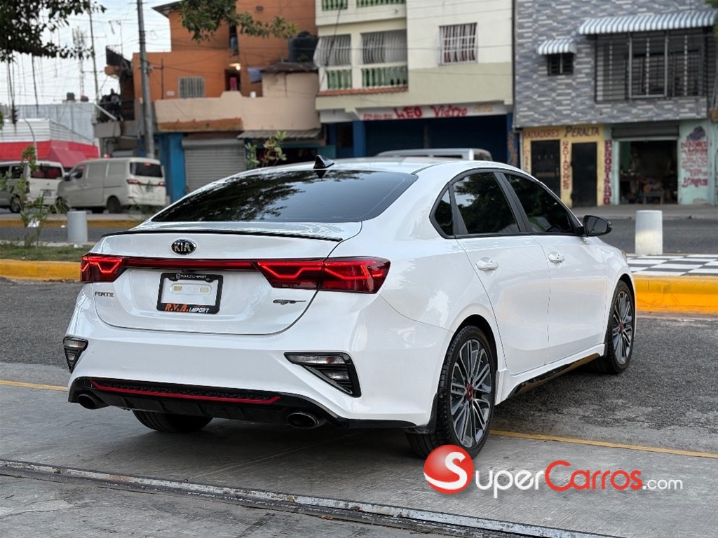 2021 Kia Forte GT — foto 9 / 9