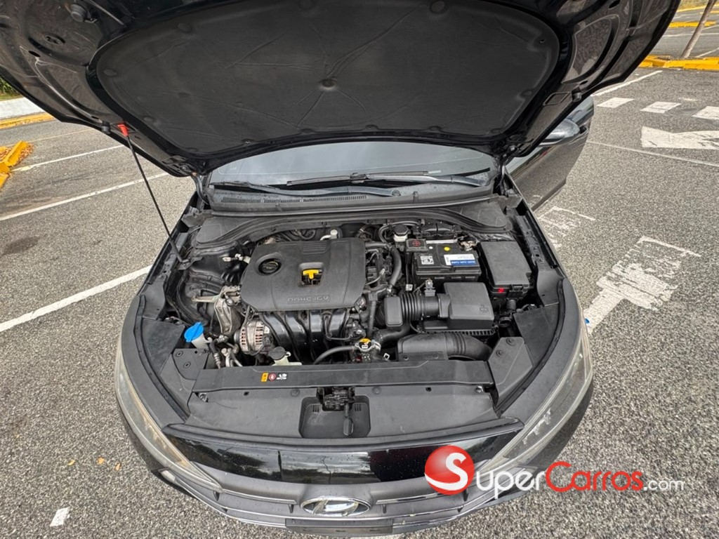 2020 Hyundai Elantra SEL — foto 2 / 12