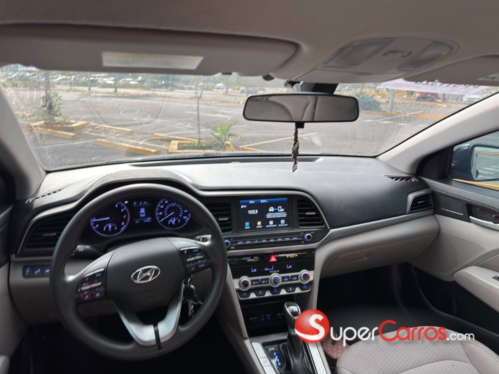 2020 Hyundai Elantra SEL — foto 4 / 12