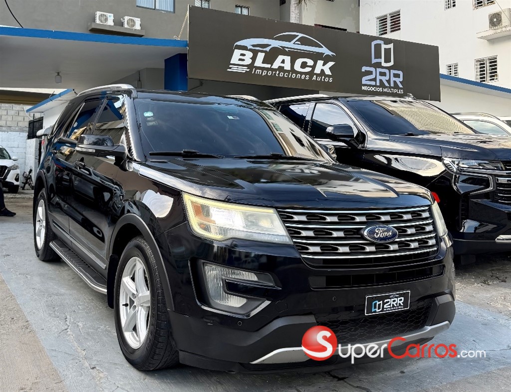 2016 Ford Explorer XLT 4WD — foto 5 / 10