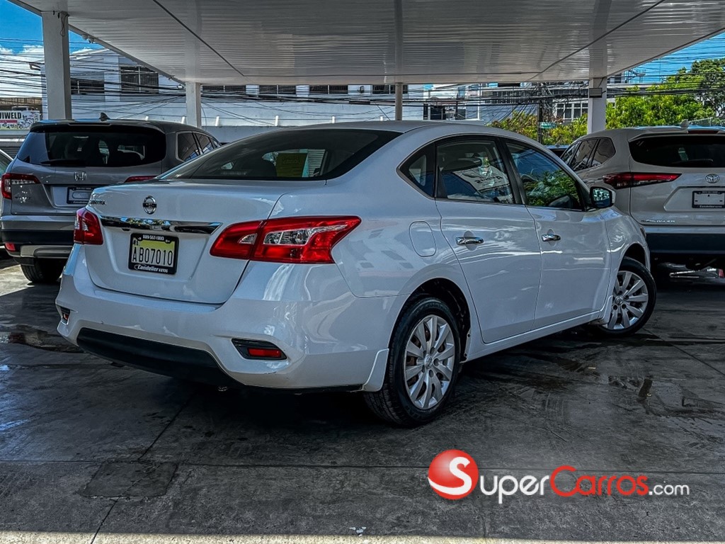 2019 Nissan Sentra S — foto 10 / 11