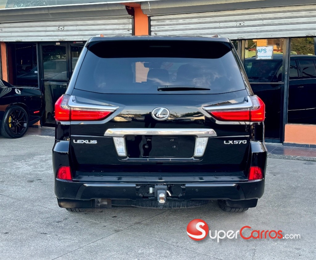 2018 Lexus LX 570 — foto 6 / 12