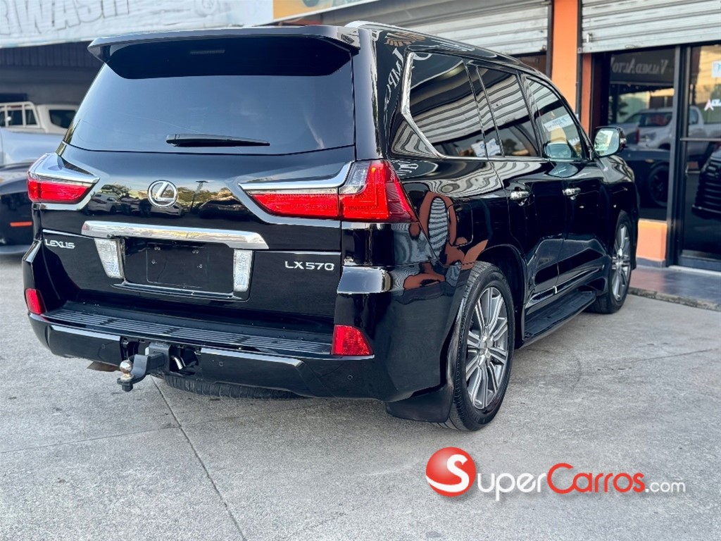 2018 Lexus LX 570 — foto 7 / 12