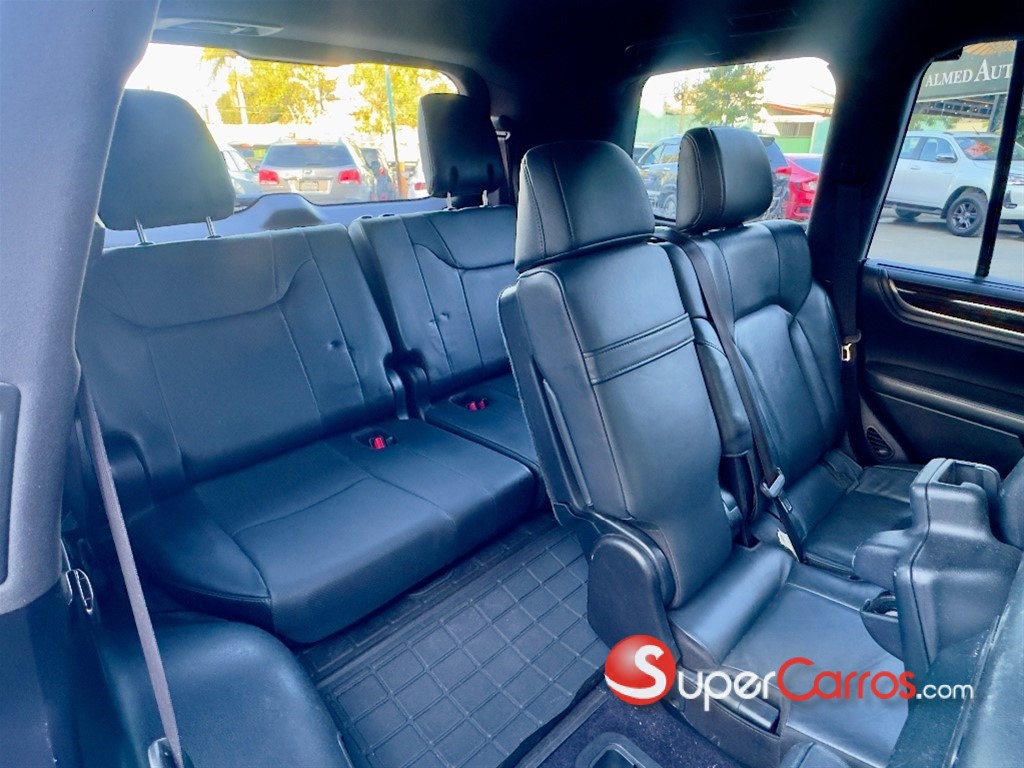 2018 Lexus LX 570 — foto 10 / 12